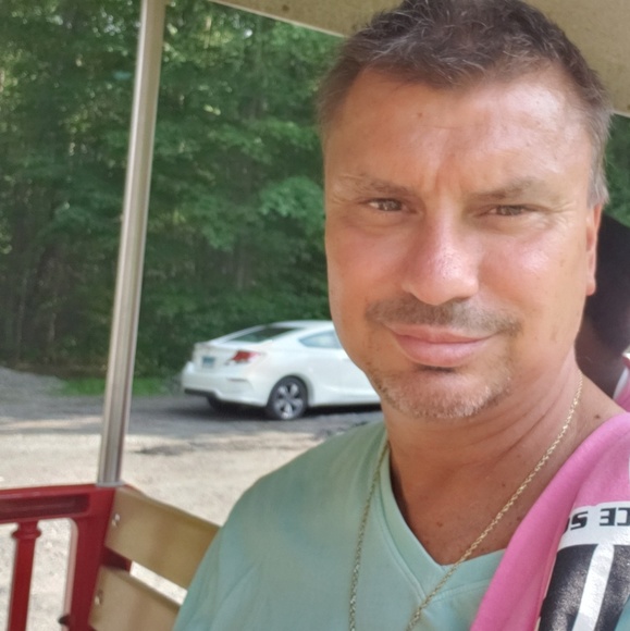 Meet your Posher, Donald - Picture 1 of 1